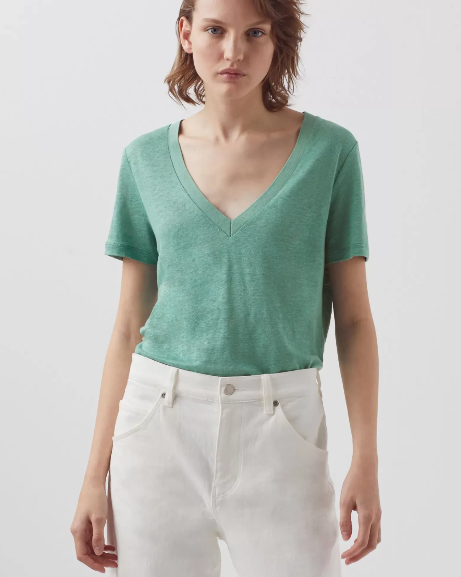 Tops|Comptoir des Cotonniers Sarah - T-Shirt Col V En Lin 0520 Vert Email